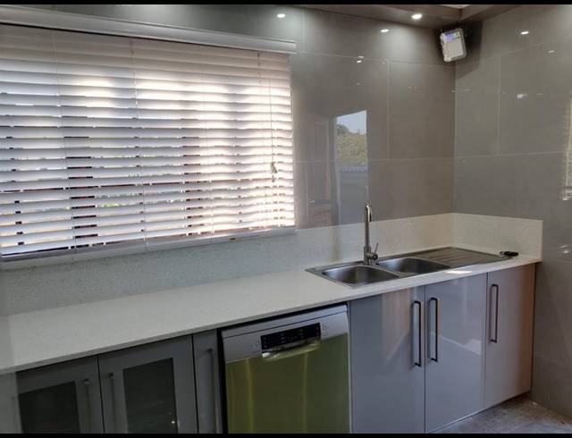 6 BEDROOM HOUSE FOR SALE IN CRAIGIEBURN
